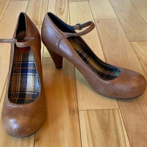 ROCKET DOG | Brown leather heel size 8.5